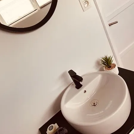 Avenue Rops 펜션 *